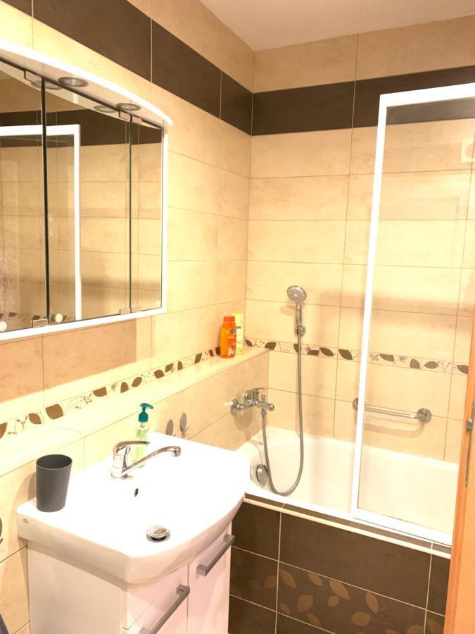 Apartment C47 Трнава Екстер'єр фото